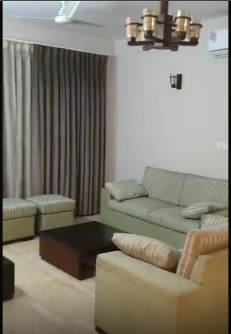 Living Room, emaar-palm-hills 3 Bedroom 1450 Sq.Ft. Apartment In Sector 77 Gurgaon 9443300