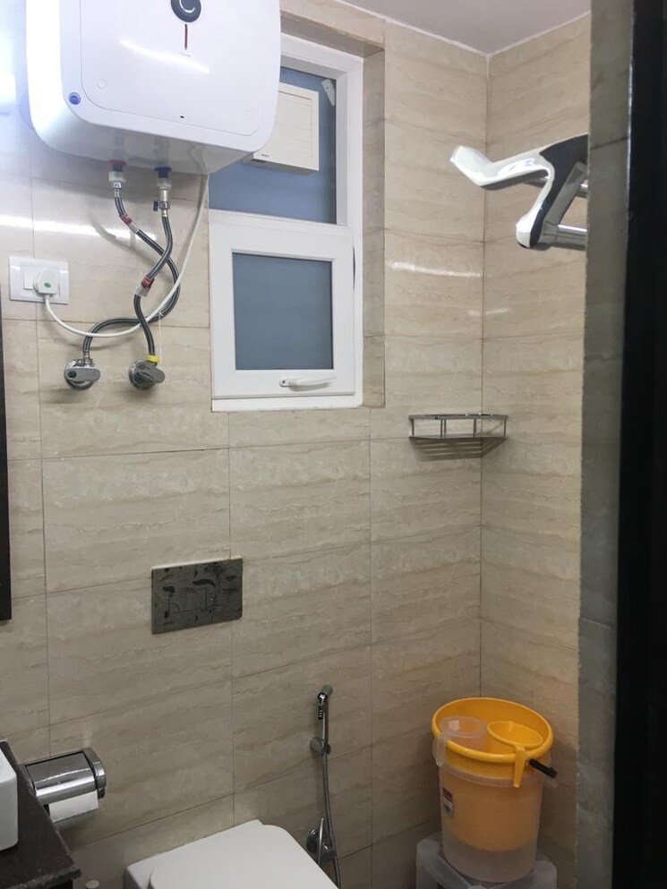 Bathroom, emaar-palm-hills 3 Bedroom 1450 Sq.Ft. Apartment In Sector 77 Gurgaon 9443300