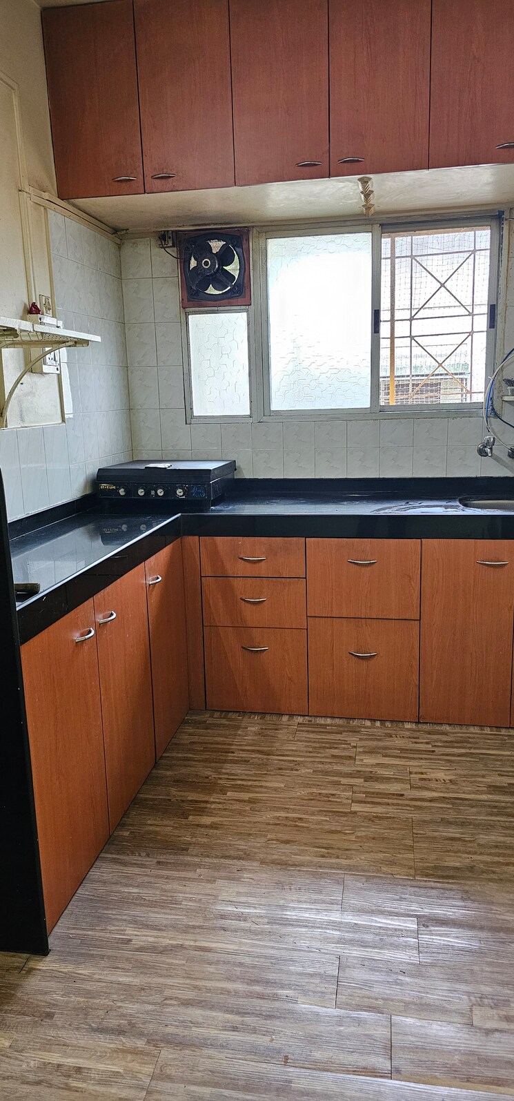 undefined, kothrud 1.5 Bedroom 650 Sq.Ft. Apartment In Kothrud Pune 9443293