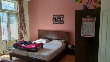 Bedroom in 5 BHK Independent House at Unitech Deerwood Chase, Nirvana Country – for Rent