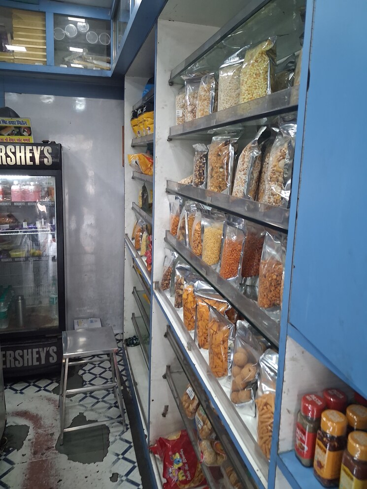 Exterior View, grant road Commercial Shop 300 Sq.Ft. In Grant Road Mumbai 9443486