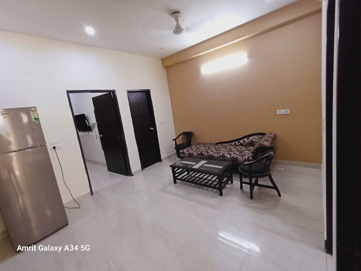 Living Room, dlf-city-gurgaon 2 Bedroom 1250 Sq.Ft. Builder Floor In Sector 27 Gurgaon 9443489