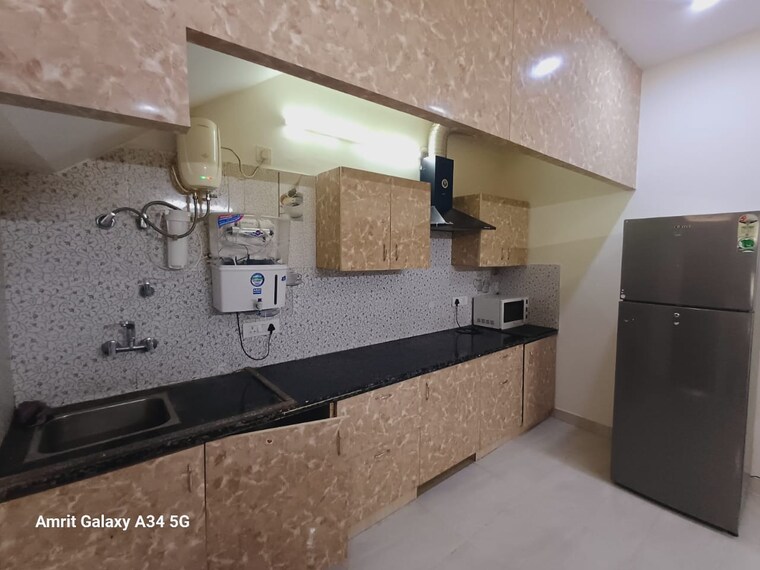 Kitchen, dlf-city-gurgaon 2 Bedroom 1250 Sq.Ft. Builder Floor In Sector 27 Gurgaon 9443489