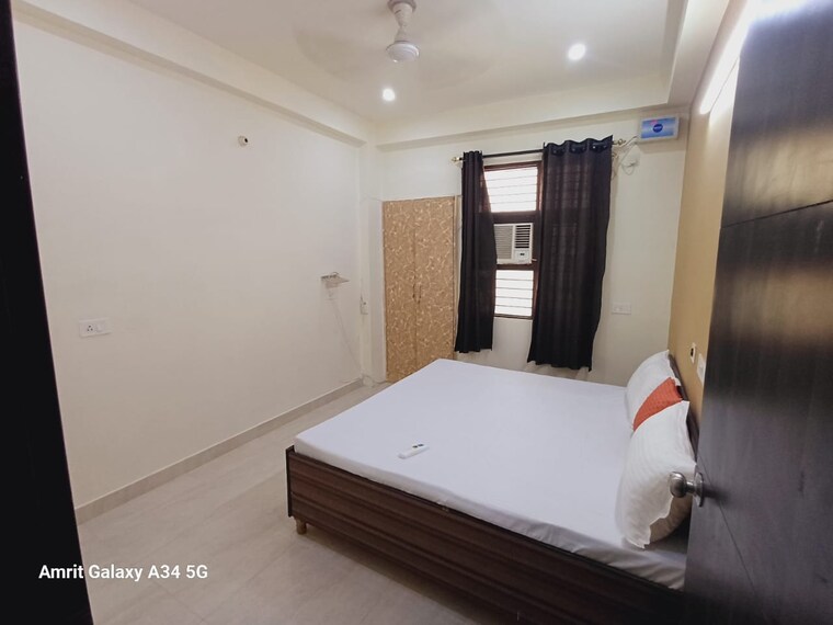 Bedroom, dlf-city-gurgaon 2 Bedroom 1250 Sq.Ft. Builder Floor In Sector 27 Gurgaon 9443489