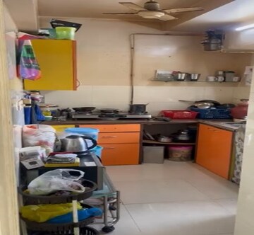 Kitchen in 2 BHK Apartment at Sindhi Society, Chembur – for Rent