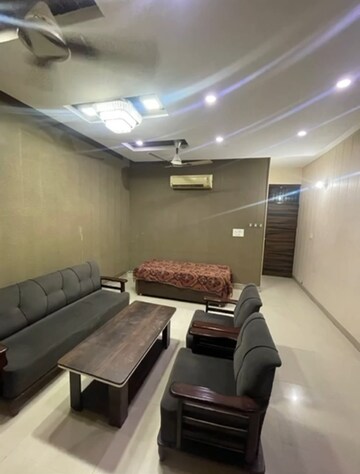 3 BHK Apartment For Rent in Pir Machalla