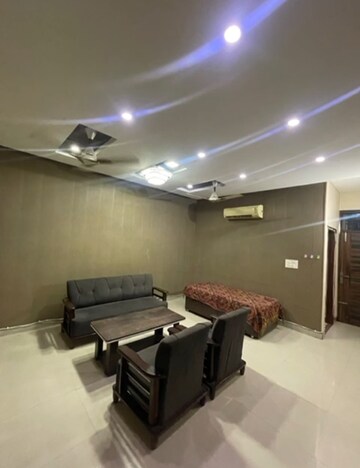 Living Room in 3 BHK Apartment at Pir Machalla – for Rent