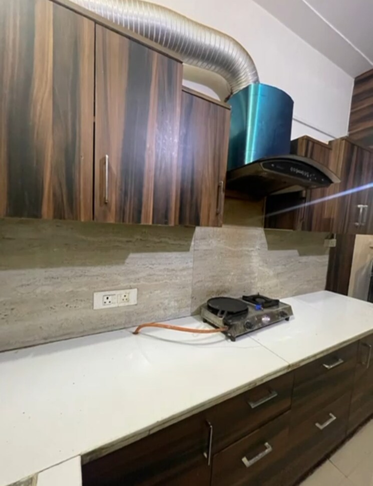 Kitchen, pir machalla 3 Bedroom 150 Sq.Ft. Apartment In Pir Machalla Zirakpur 9443642