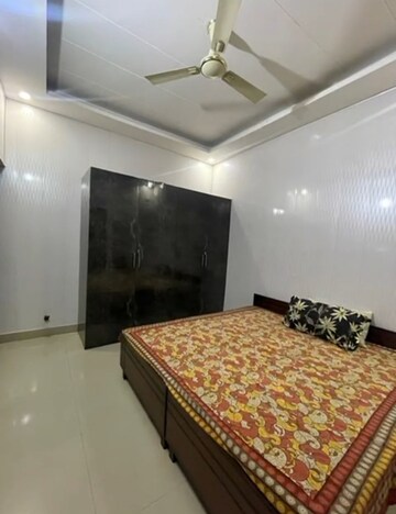 Bedroom in 3 BHK Apartment at Pir Machalla – for Rent