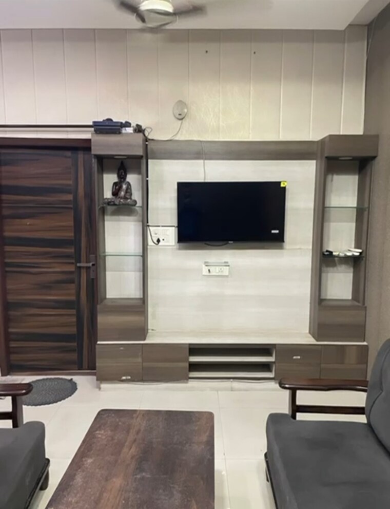 Room, pir machalla 3 Bedroom 150 Sq.Ft. Apartment In Pir Machalla Zirakpur 9443642