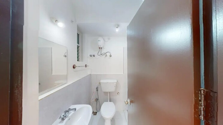 Bathroom, dlf-maiden-heights 2 Bedroom 936 Sq.Ft. Apartment In Jigani Bangalore 9437643
