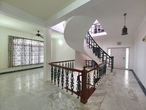 Parking in 5 BHK Independent House at Akkarai – for Sale