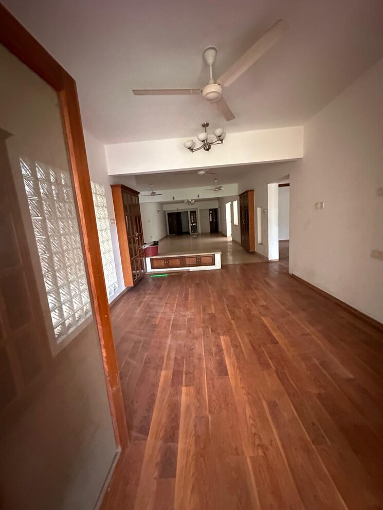 Bedroom, indiranagar 3 Bedroom 2475 Sq.Ft. Apartment In Indiranagar Bangalore 9443680