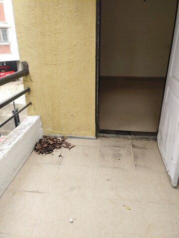 Team Area in 3 BHK Apartment at Dreams Rhythm, Bavdhan – for Rent