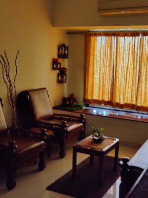 Living Room in 2 BHK Apartment at Chembur – for Rent