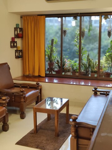 Living Room in 2 BHK Apartment at Chembur – for Rent