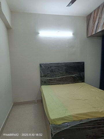 Bedroom in 2 BHK Apartment at Signature Global Prime, Sector 63a – for Rent