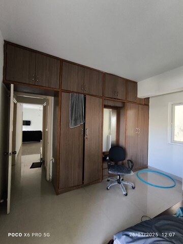 Room in 3 BHK Apartment at Hinduja Lake Front Estate, Bannerghatta Road – for Sale