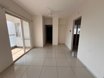 Room in 2 BHK Apartment at Rahul Downtown, Punawale – for Rent