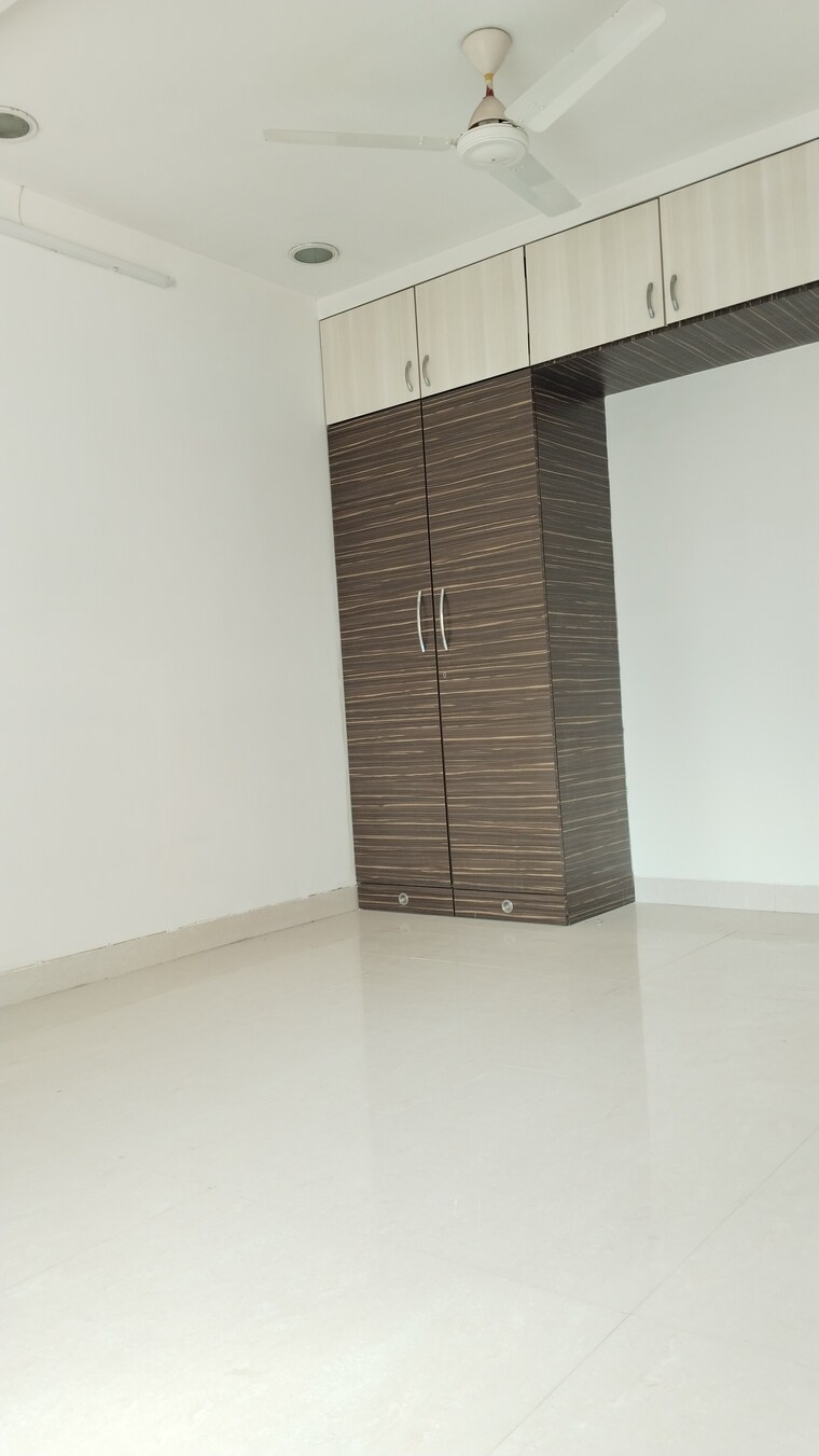 Bedroom, cosmos-the-magestic 3 Bedroom 1125 Sq.Ft. Apartment In Prabhadevi Mumbai 9443994