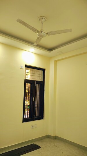 Room in 3 BHK Builder Floor at Pratap Vihar GDA Flats, Pratap Vihar – for Sale