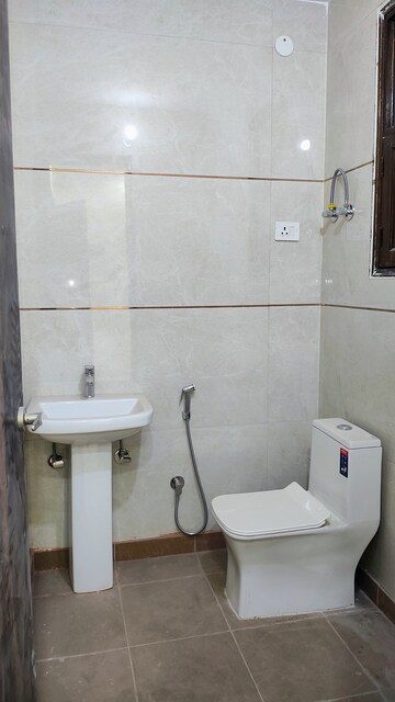 Bathroom in 3 BHK Builder Floor at Pratap Vihar GDA Flats, Pratap Vihar – for Sale