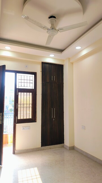 Building Lobby in 3 BHK Builder Floor at Pratap Vihar GDA Flats, Pratap Vihar – for Sale