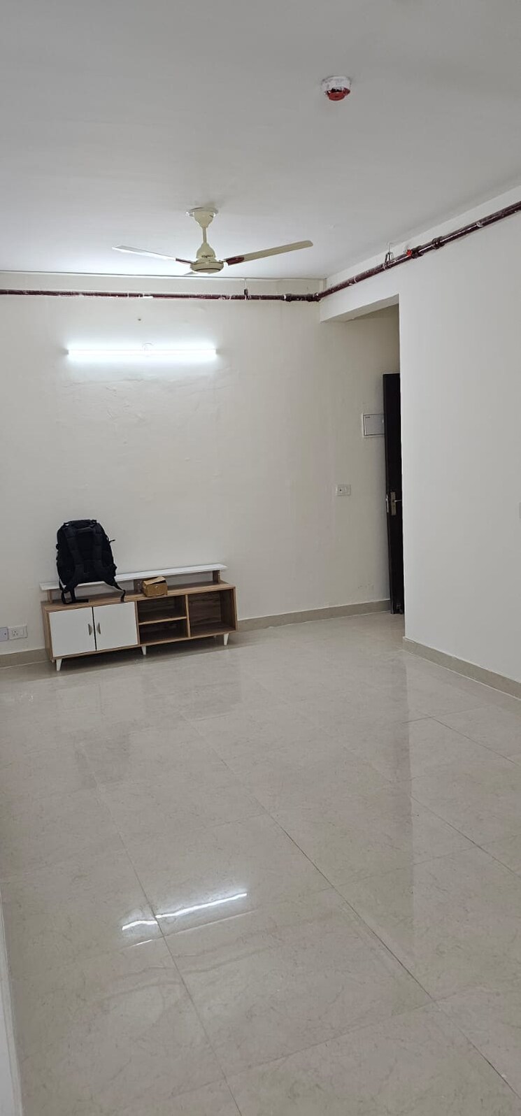 Living Room, signature-global-prime 2 Bedroom 573 Sq.Ft. Apartment In Sector 63a Gurgaon 9443909