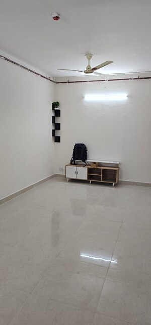 Furnished Amenities in 2 BHK Apartment at Signature Global Prime, Sector 63a – for Rent