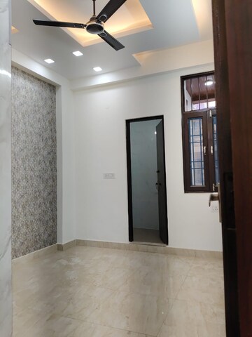 Room in 3 BHK Builder Floor at Shakti Khand 2 – for Sale