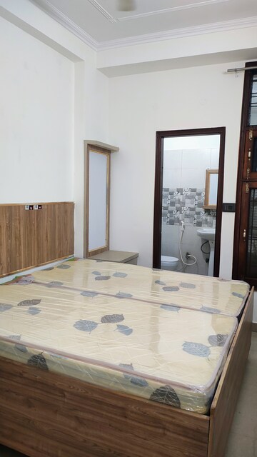 Room in 2 BHK Builder Floor at Pratap Vihar GDA Flats, Pratap Vihar – for Sale