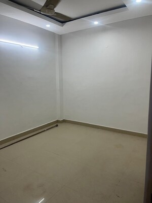 Room in 3 BHK Builder Floor at Kailash Colony – for Sale