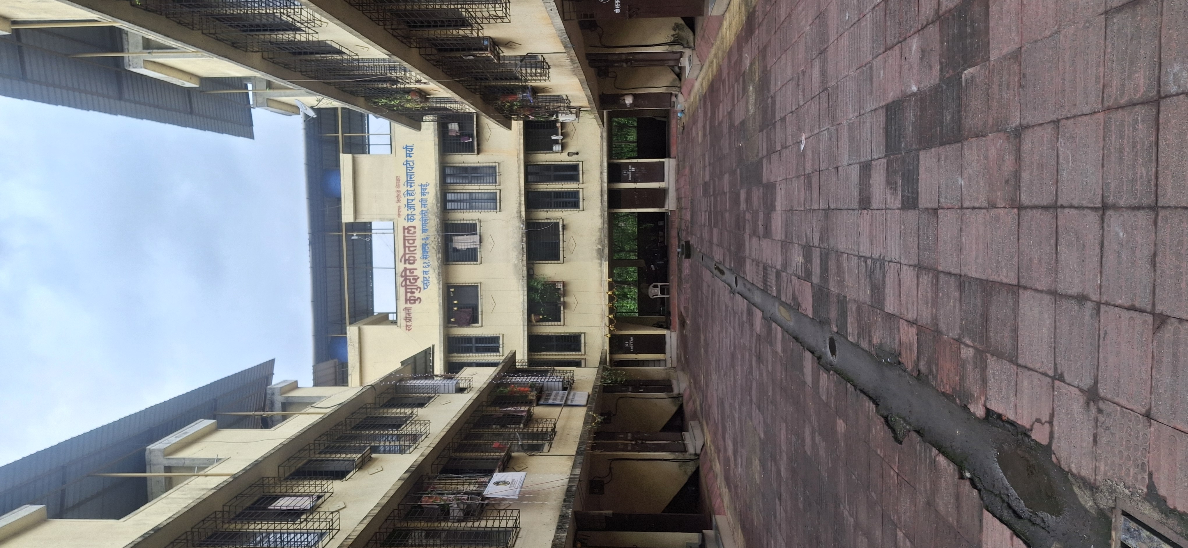 1 BHK Apartment For Rent in Amresh Property Ghansoli 