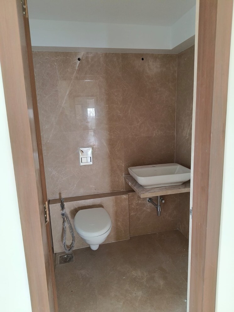 Bathroom, garodia-girivan-la-quinta 3 Bedroom 1755 Sq.Ft. Apartment In Chembur Mumbai 9444005