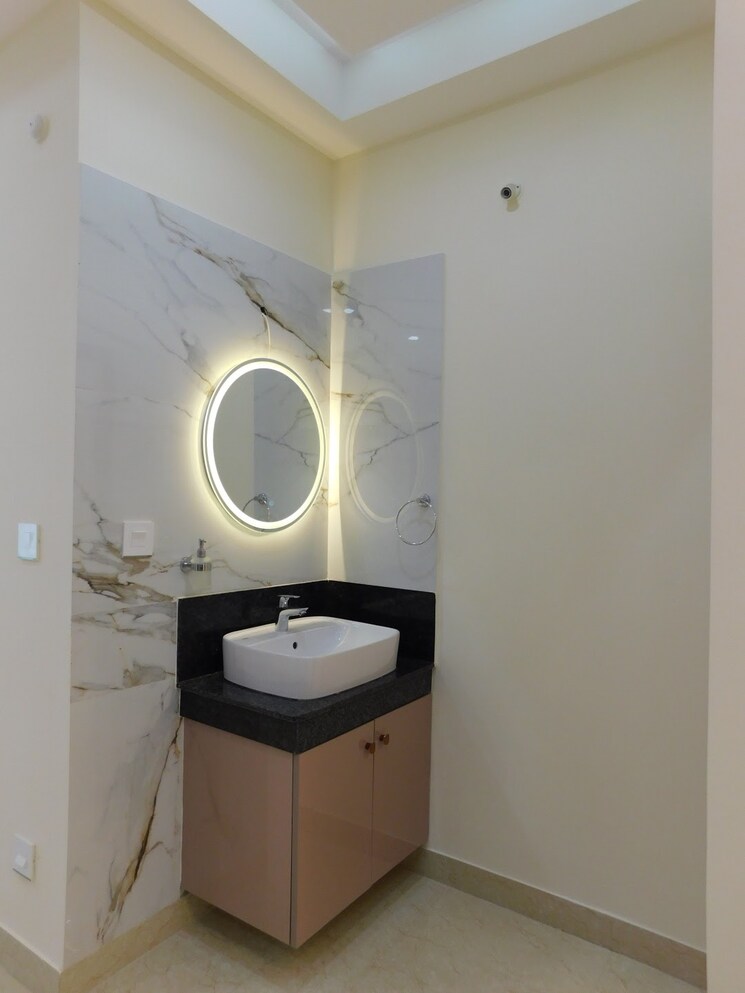 Bathroom, aurobindo-the-regent 3 Bedroom 1497 Sq.Ft. Apartment In Kondapur Hyderabad 9443709