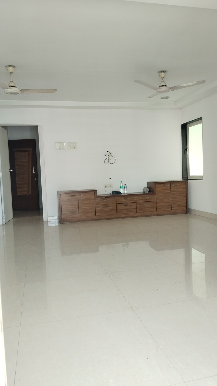 Living Room, cosmos-majestic 3 Bedroom 1700 Sq.Ft. Apartment In Prabhadevi Mumbai 9444139