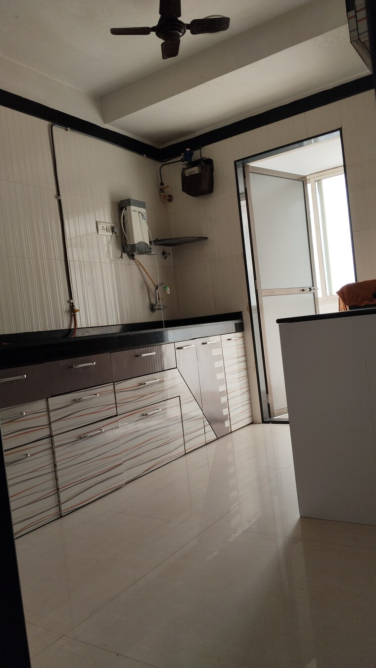 Kitchen, cosmos-majestic 3 Bedroom 1700 Sq.Ft. Apartment In Prabhadevi Mumbai 9444139