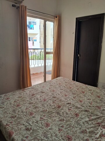 Room in 2 BHK Apartment at MRG The Balcony, Sector 93 – for Rent