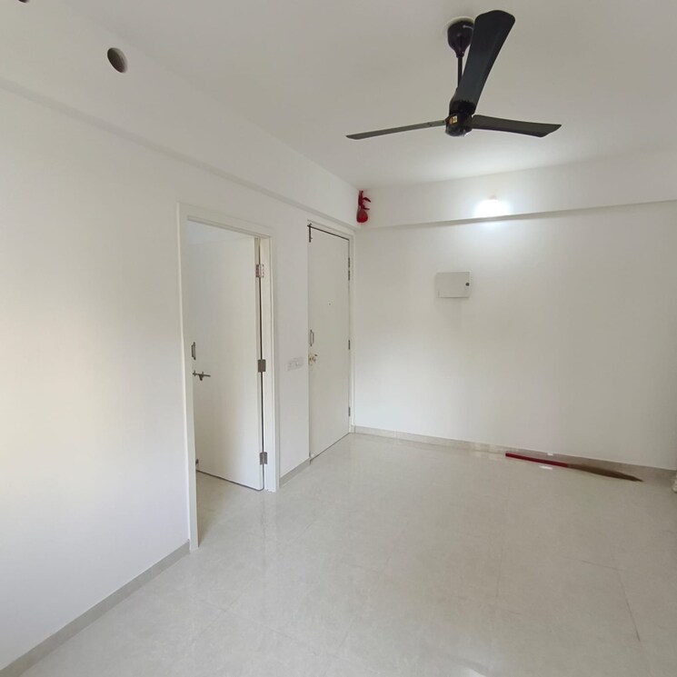 Room, hiranandani-estate 1 Bedroom 430 Sq.Ft. Apartment In Hiranandani Estate Thane 9444129