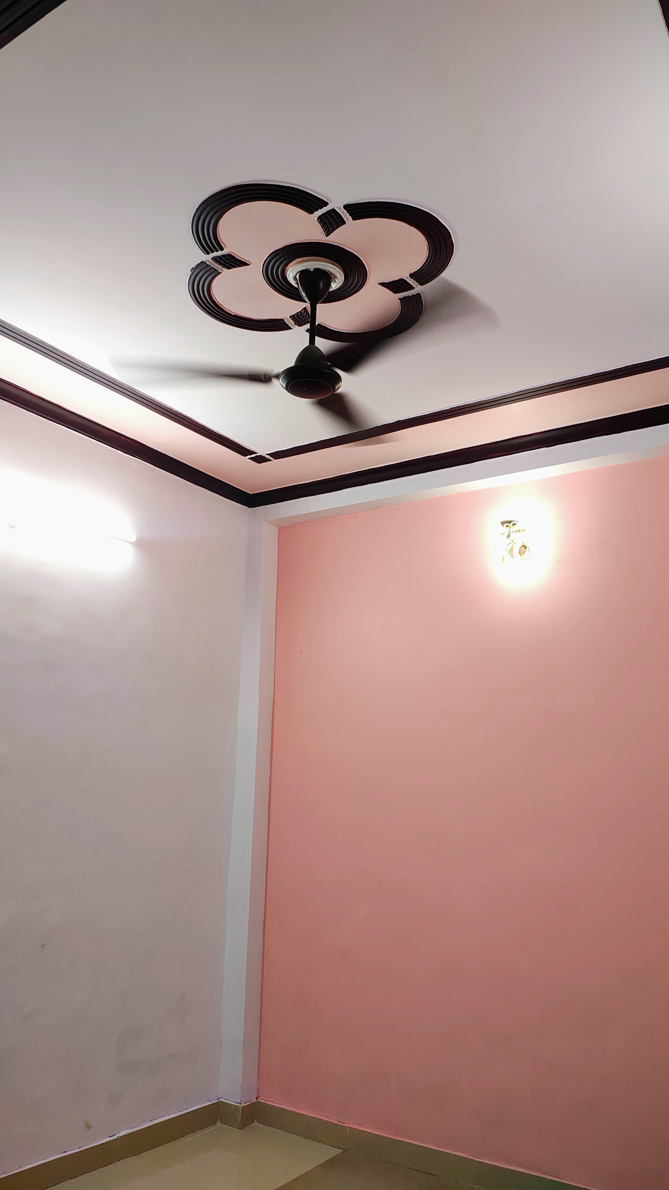 2 BHK Builder Floor For Sale in Pratap Vihar GDA Flats