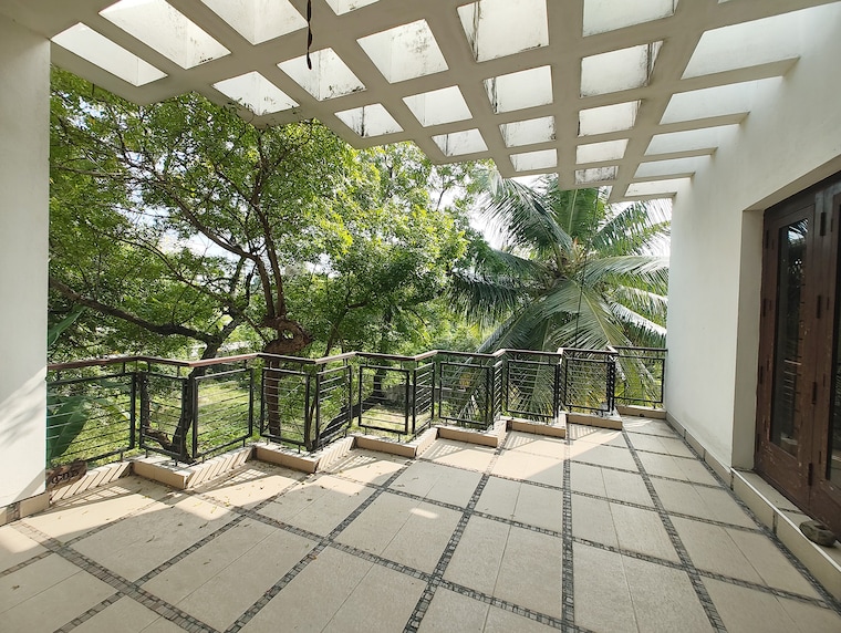 Balcony, palavakkam 4 Bedroom 4932 Sq.Ft. Independent House In Palavakkam Chennai 9444191