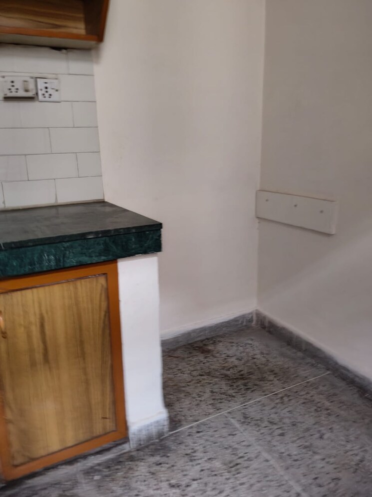 Other, dwarka mor 3 Bedroom 1350 Sq.Ft. Apartment In Dwarka Mor Delhi 9444286