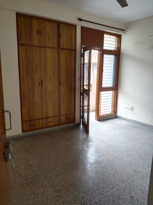 Bedroom in 3 BHK Apartment at Dwarka Mor – for Rent