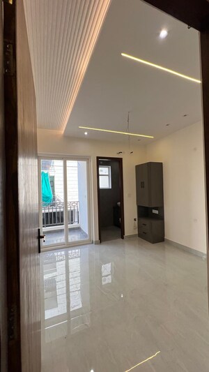 Room in 3 BHK Apartment at Dhakoli – for Sale