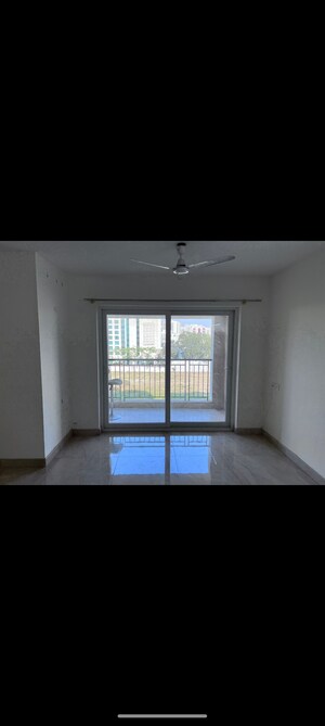 Room in 3 BHK Apartment at Sterling Ascentia, Bellandur – for Rent