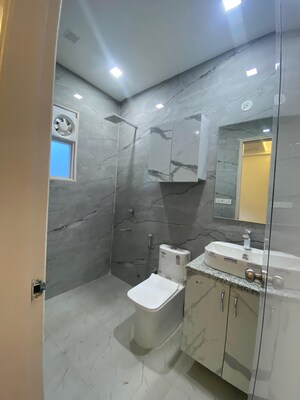 Attached Bathroom in 3 BHK Builder Floor at Indraprastha – for Rent