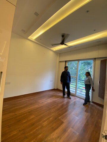 Room in 3 BHK Builder Floor at Indraprastha – for Rent