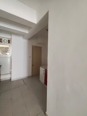 Room in 3 BHK Apartment at Paras Tierea, Sector 137 – for Sale