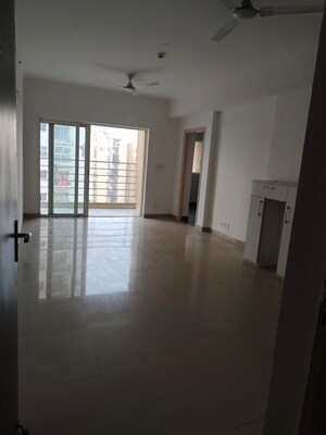Room in 3 BHK Apartment at Paras Tierea, Sector 137 – for Sale