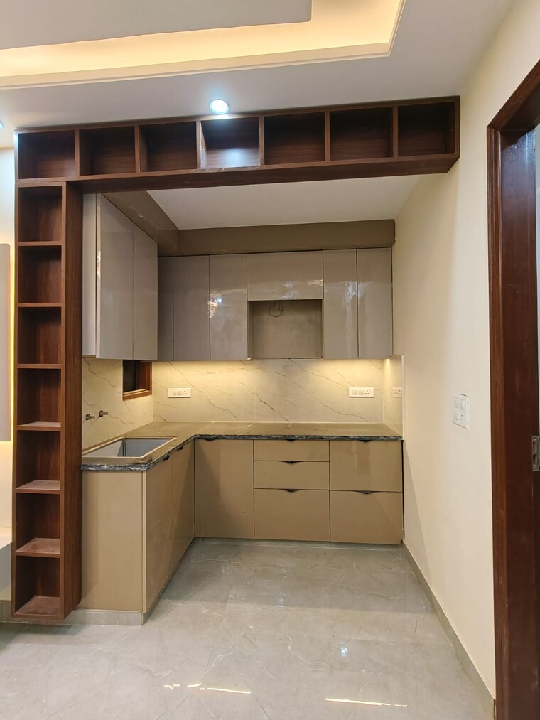 Kitchen, reena-homes 2 Bedroom 1000 Sq.Ft. Builder Floor In Sector 75 Noida 9444405